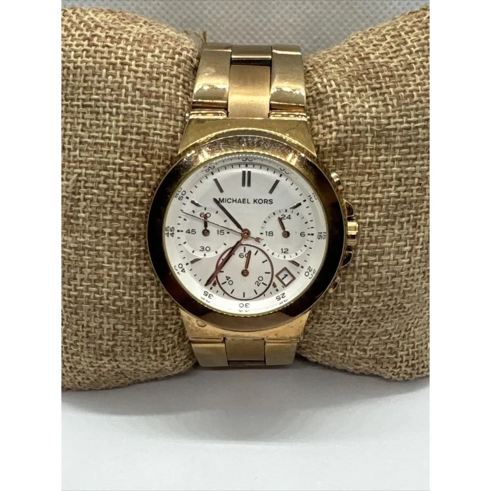Michael Kors Runway MK5223 Women's Rose Gold-Tone Analog White Dial Watch JNA806